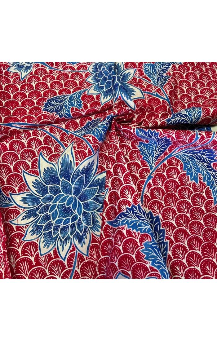 Vines of Flowers on Scallop Pattern - Red