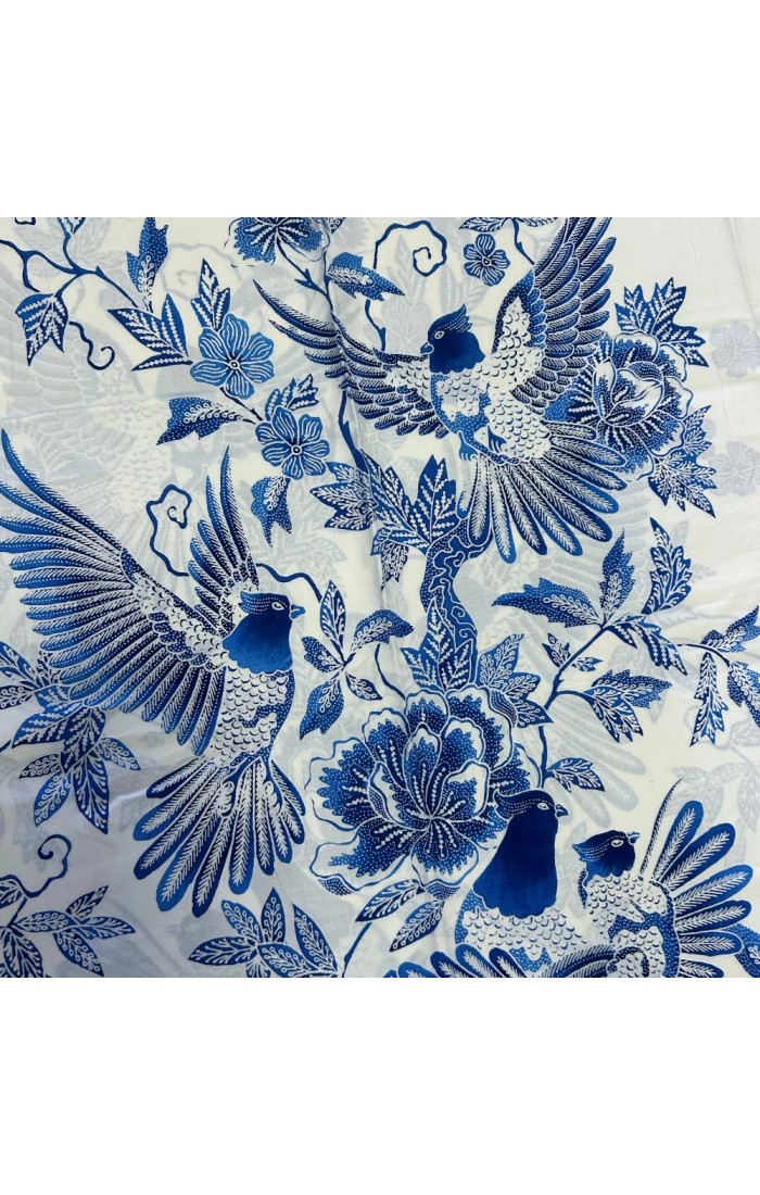 Birds gathered on Trees Porcelain - White