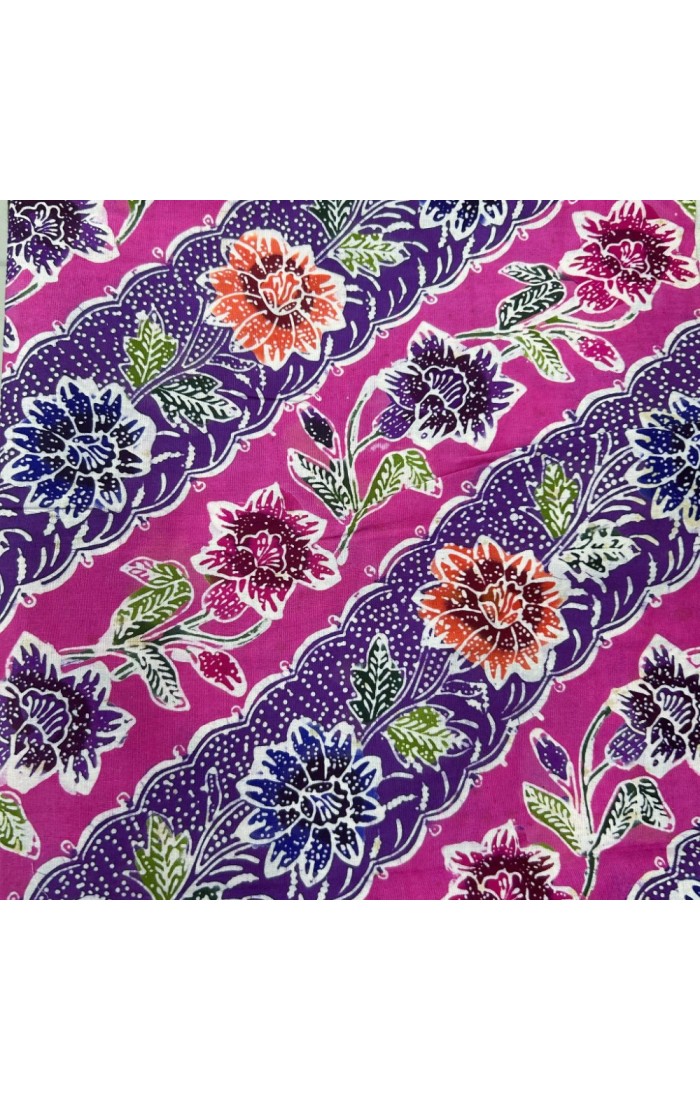 Flowers & Leaves in Diagonal - Pink
